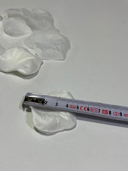 BEYAZ GÜL YAPRAĞI 144 ADET