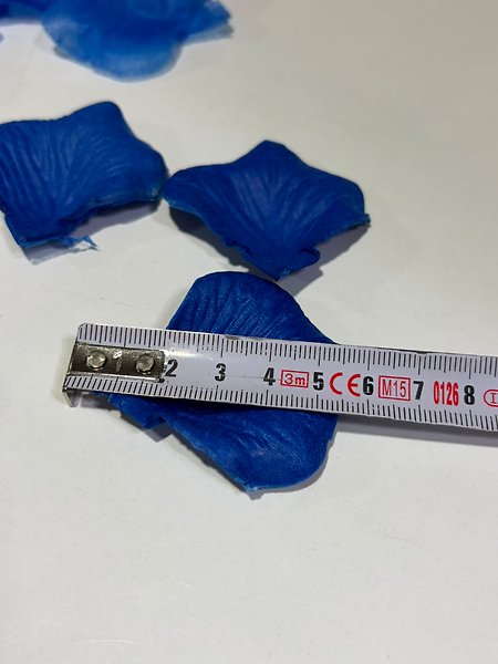 MAVİ GÜL YAPRAĞI 100 ADET